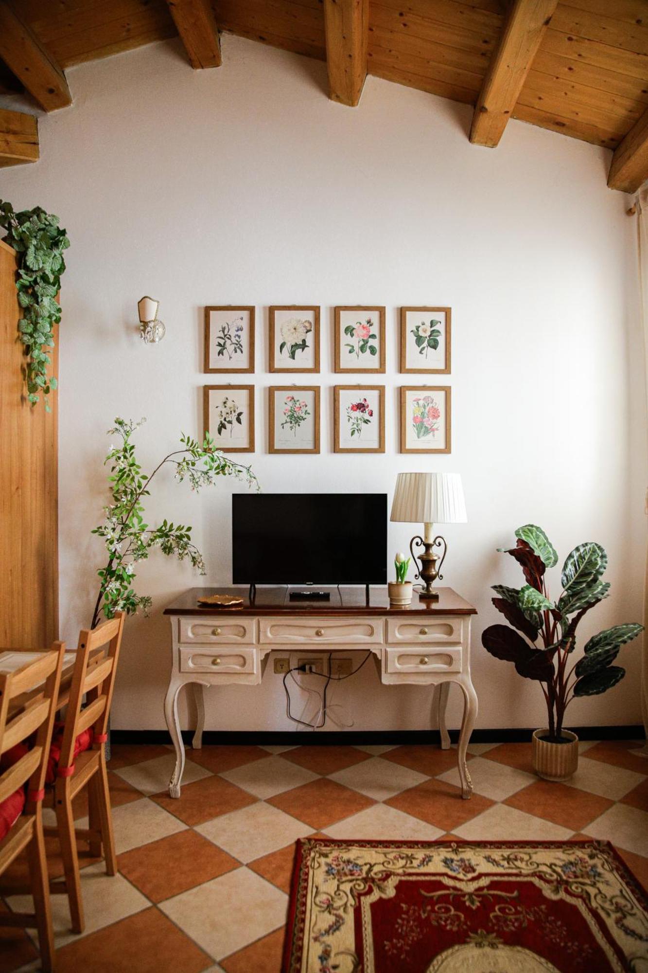 Apartment Floreal House - Classic Style Rovigo
