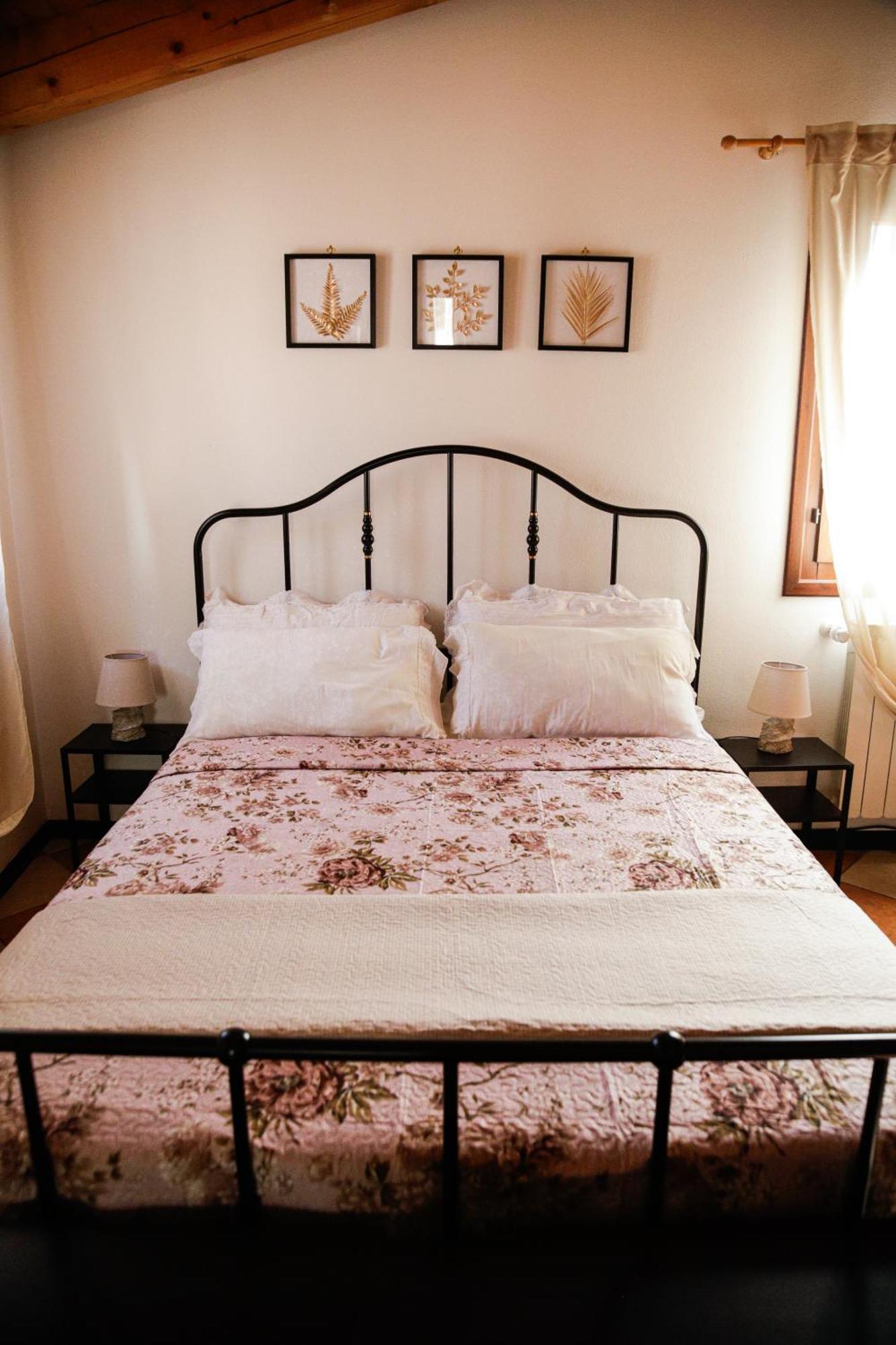 Floreal House - Classic Style *