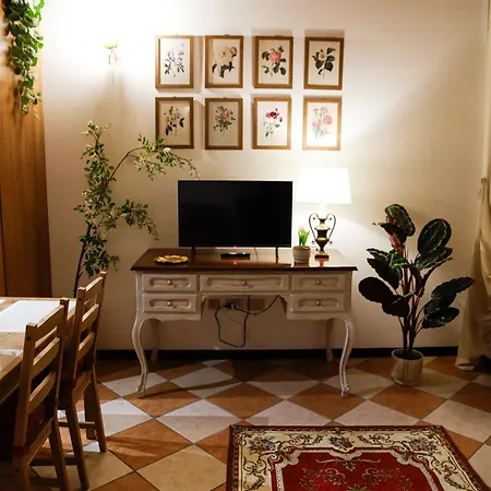 Floreal House - Classic Style Apartment Rovigo Exterior foto
